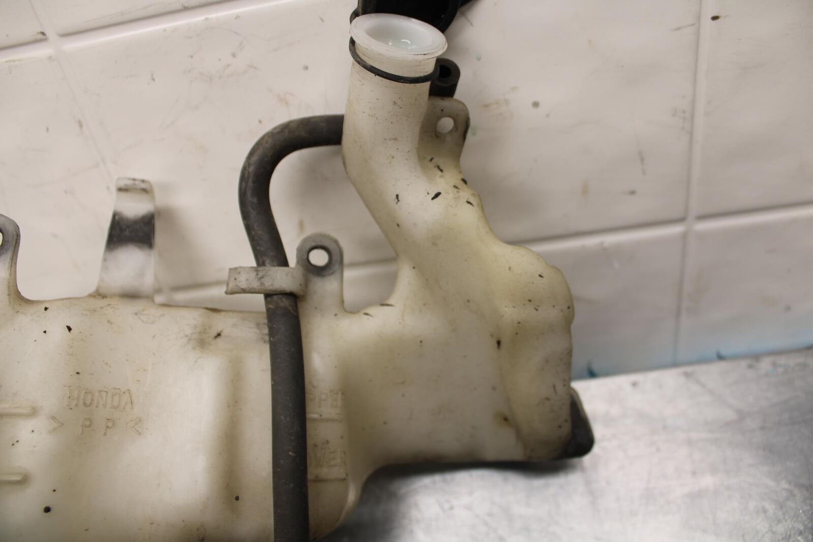 2008 Honda CBR1000RR COOLANT  TANK RESERVOIR BOTTLE 19101-MGP-305 BB579