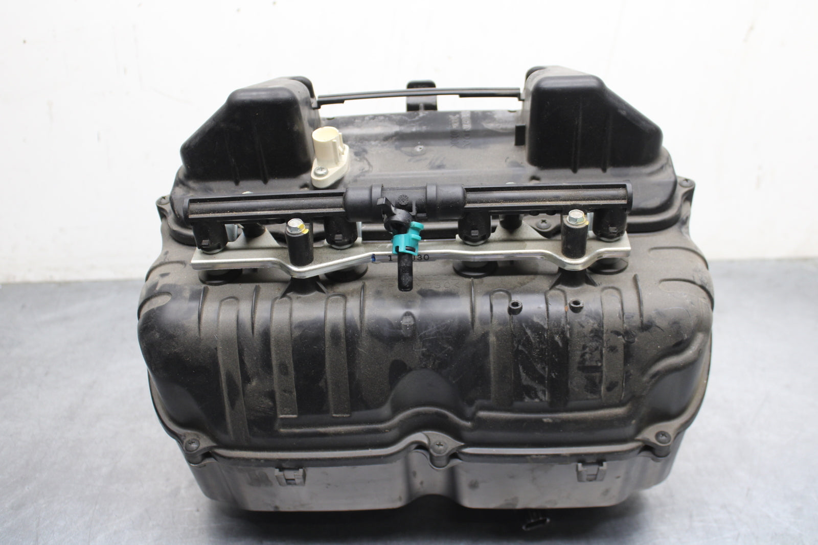 09 HONDA CBR600RR AIRBOX AIR INTAKE FILTER BOX BB760