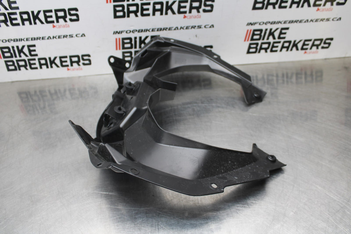24-25 KAWASAKI NINJA ZX4R FRONT UPPER INNER FAIRING COWL SHROUD BB827