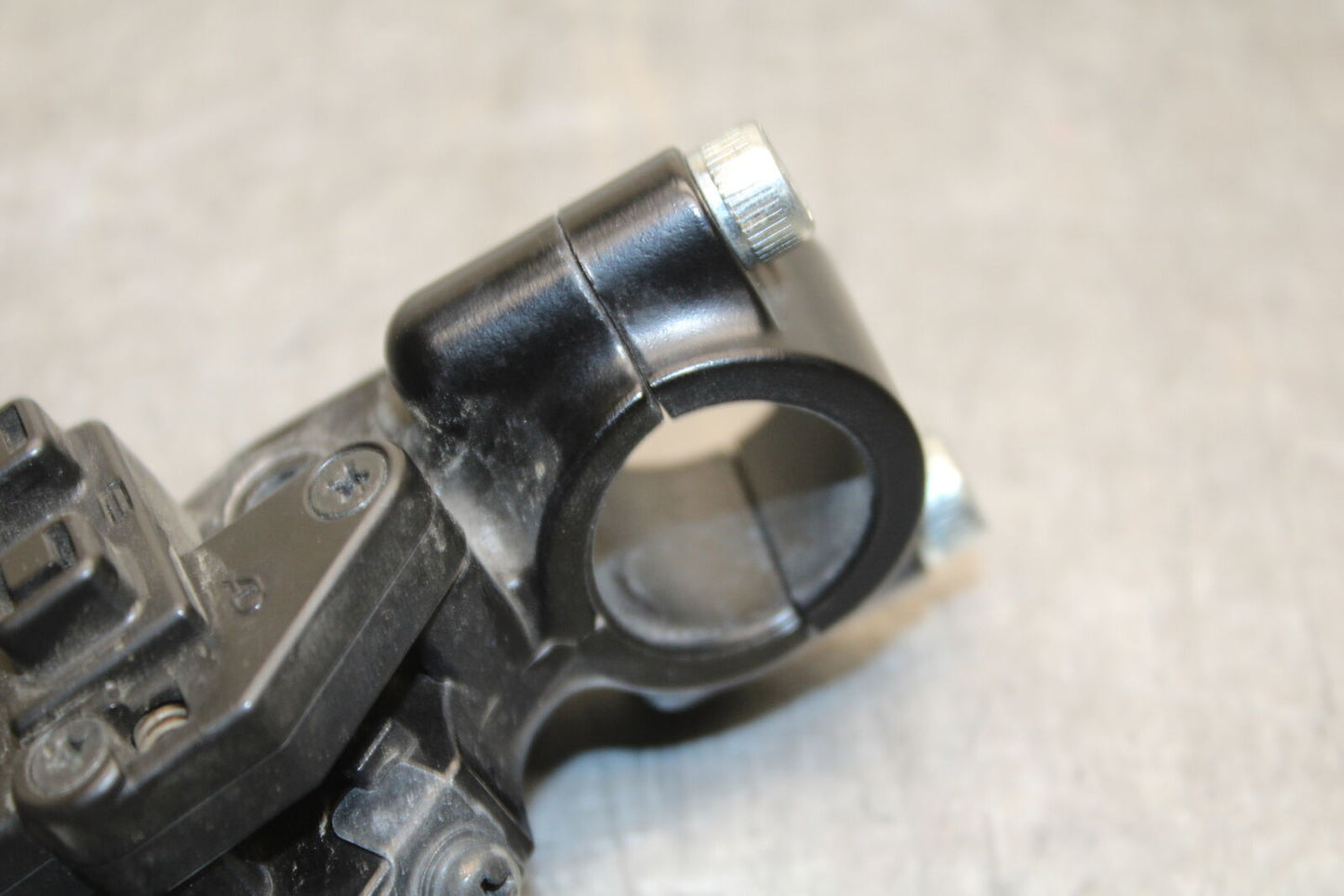 13-18 KAWASAKI NINJA ZX6R CLUTCH LEVER PERCH MOUNT BRACKET BB666