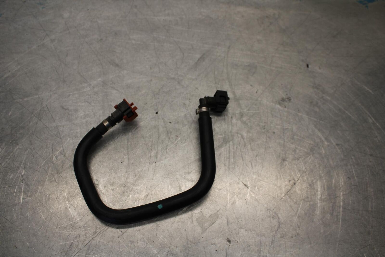 17-18 YAMAHA YZF R3 FUEL HOSE GAS LINE TUBE PIPE  BB438