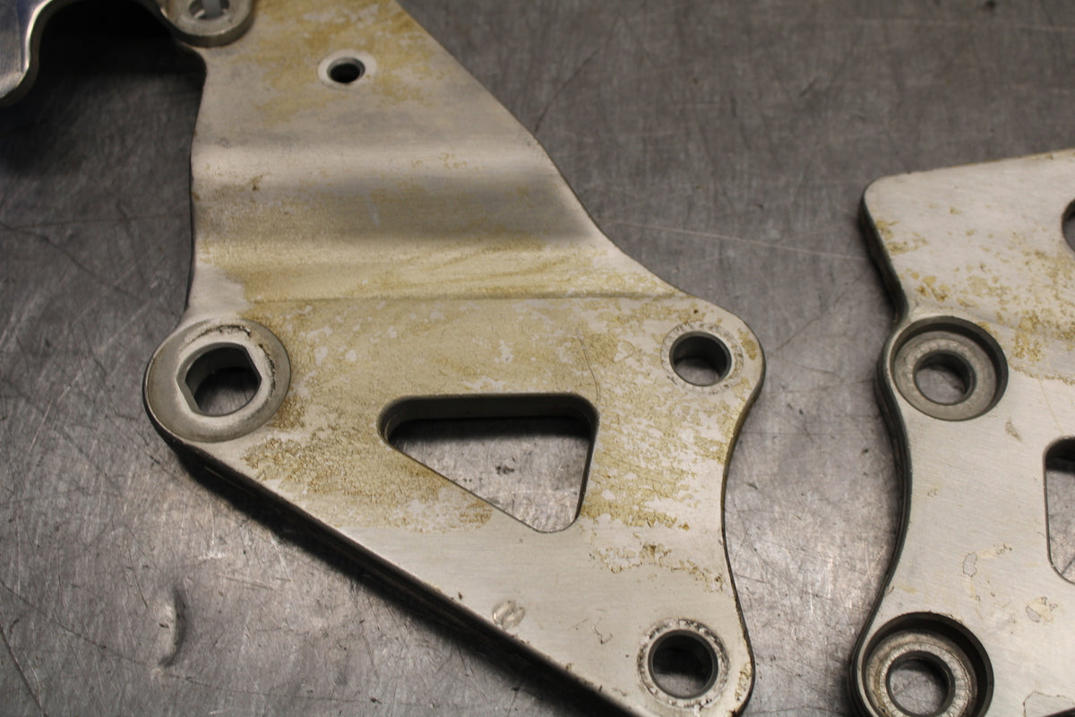 91-92 SUZUKI GSXR750 M  LEFT RIGHT REARSET DRIVER PEG BRACKETS MOUNTS BB125