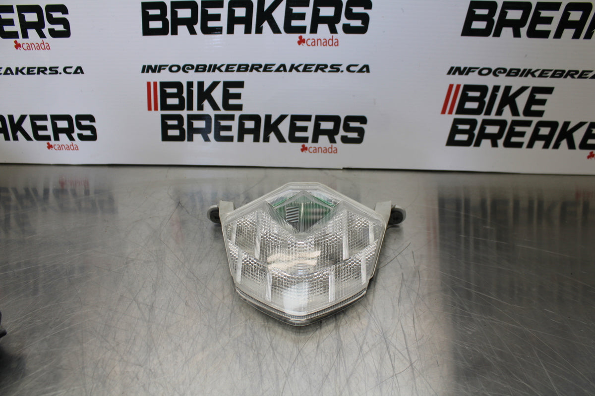 07 KAWASAKI Z1000 REAR TAIL TAILLIGHT BACK BRAKE LIGHT BB148