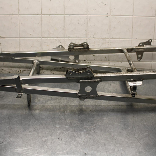 2000 Honda CBR600F4 REAR BACK TAIL SUBFRAME SUB FRAME BB552