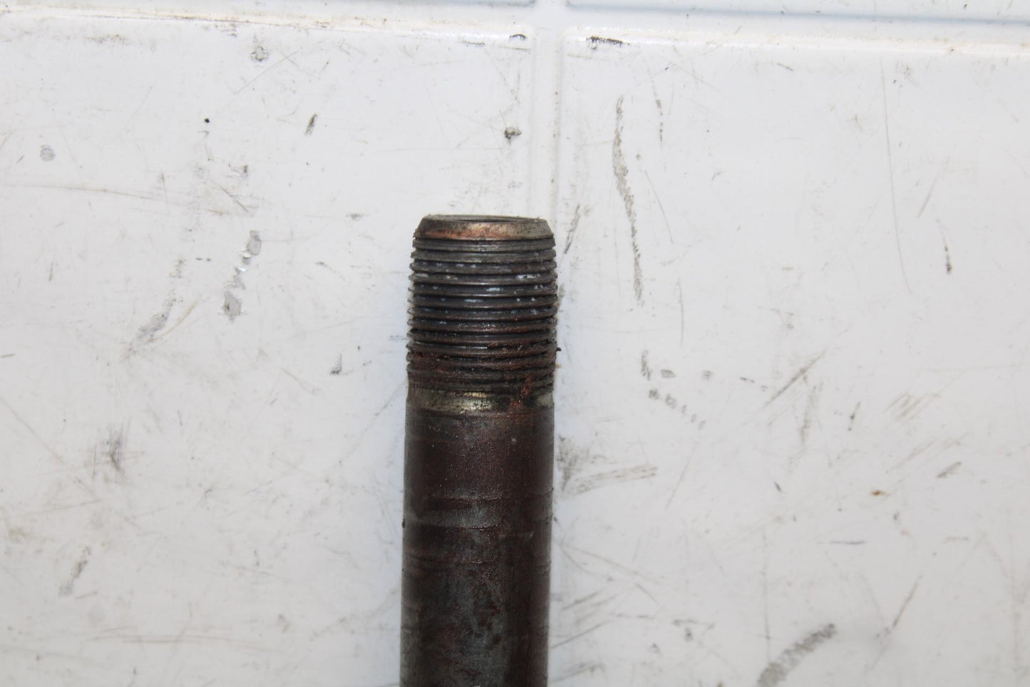 1997 Suzuki Bandit 1200 GSF1200S FRONT WHEEL RIM AXLE PIVOT BOLT BB559