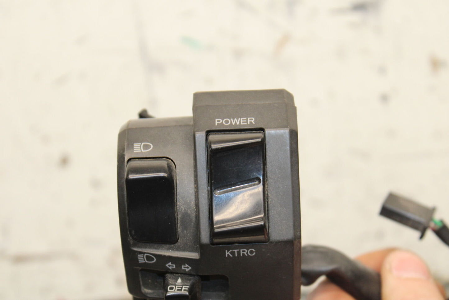 13-17 KAWASAKI NINJA ZX6R ZX636E LEFT CLIP ON HANDLE HORN SIGNALS SWITCH BB735