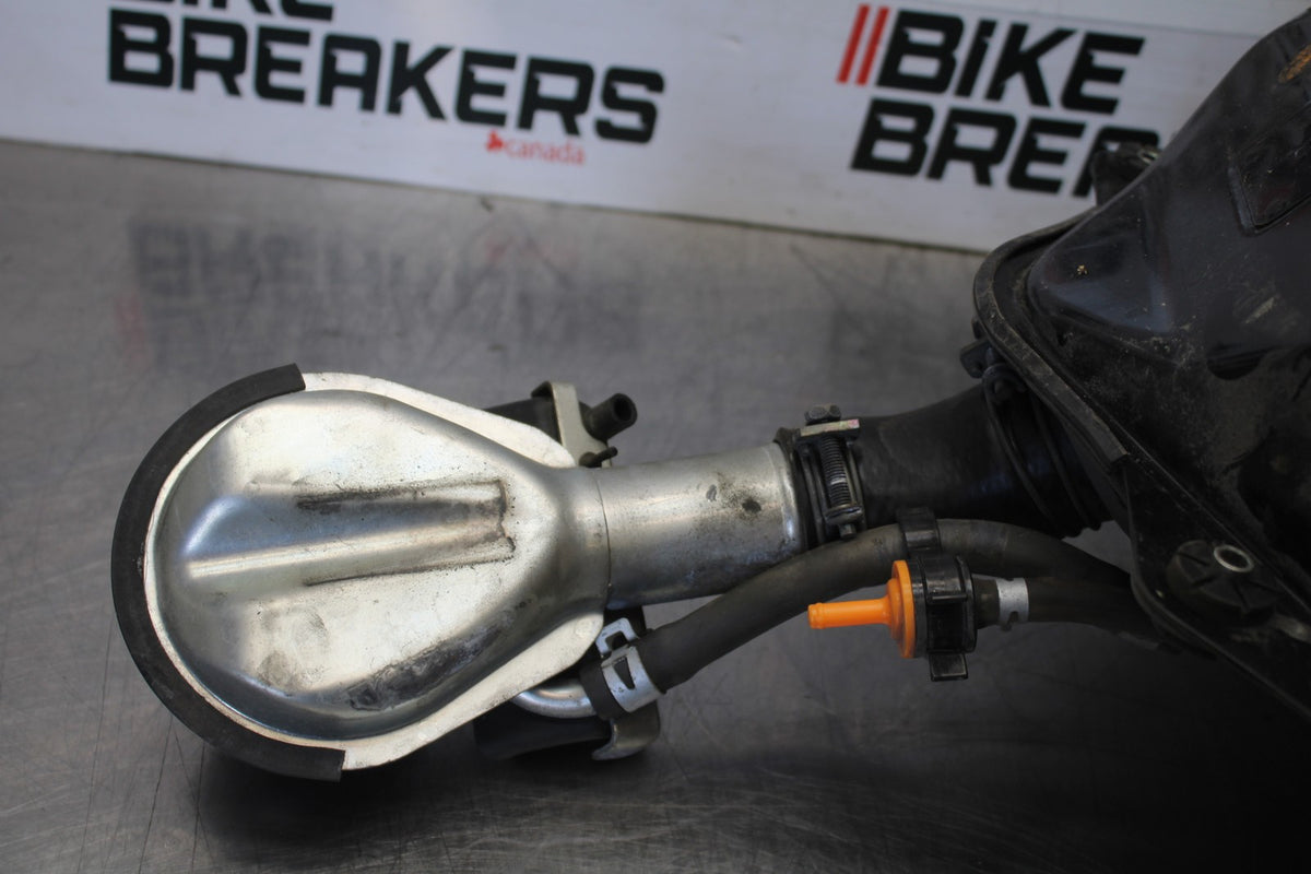 05-09 SUZUKI BOULEVARD C90 GAS TANK FUEL PETROL RESERVOIR BB918