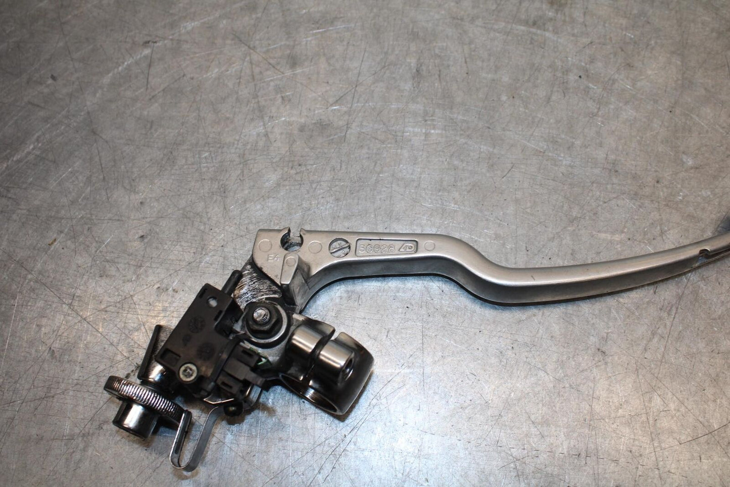 2001 Suzuki GSXR750 CLUTCH PERCH MOUNT WITH LEVER  57500-40F11 57621-40F00 BB553