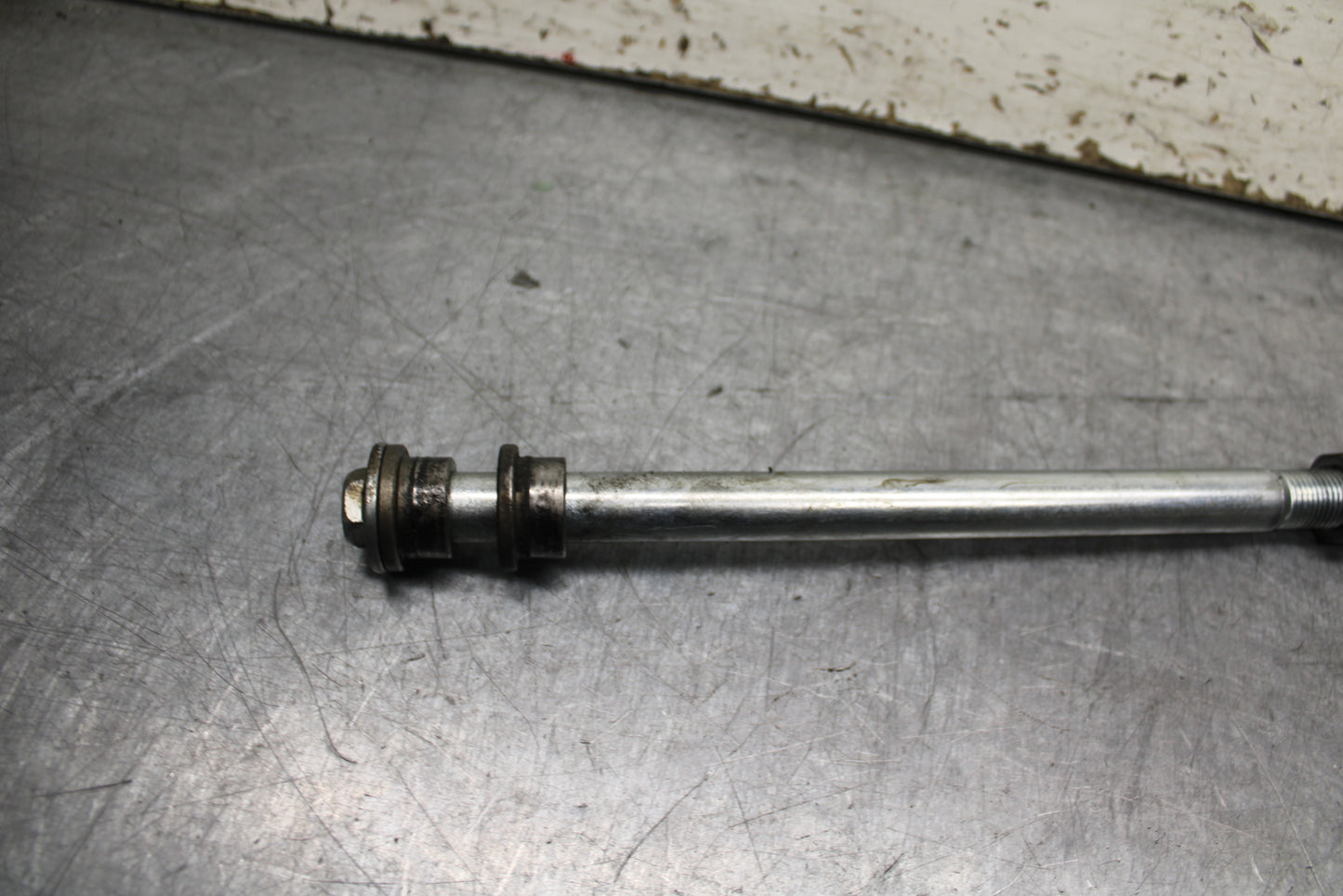 24 KAWASAKI NINJA 500 ABS FRONT WHEEL RIM AXLE PIVOT BOLT BB744