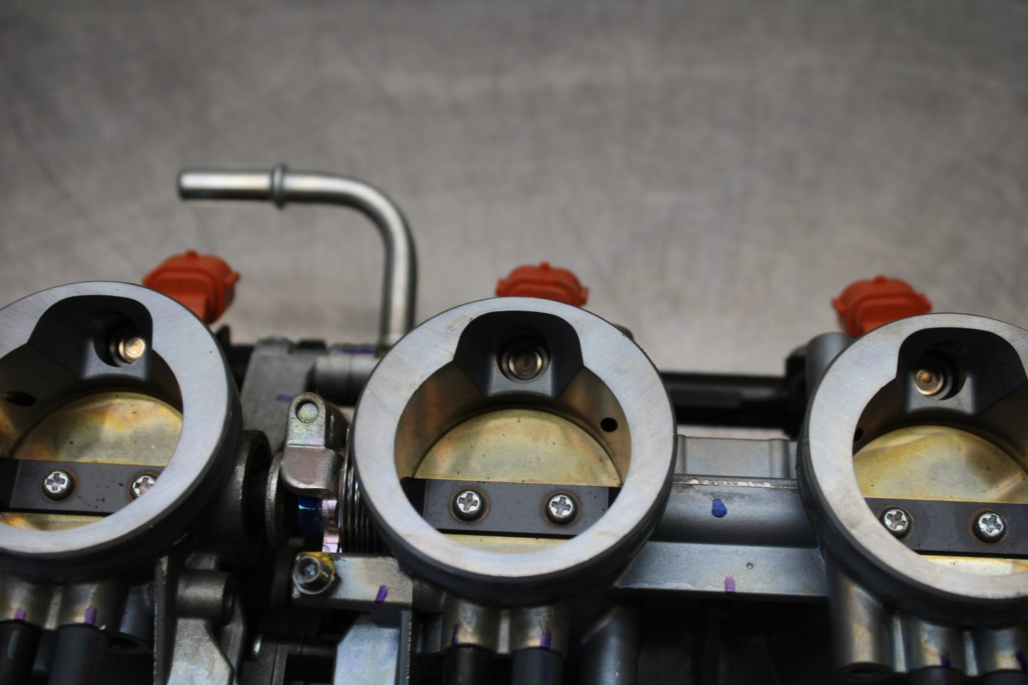 21-23 KAWASAKI NINJA ZX6R MAIN FUEL INJECTORS / THROTTLE BODIES BB179