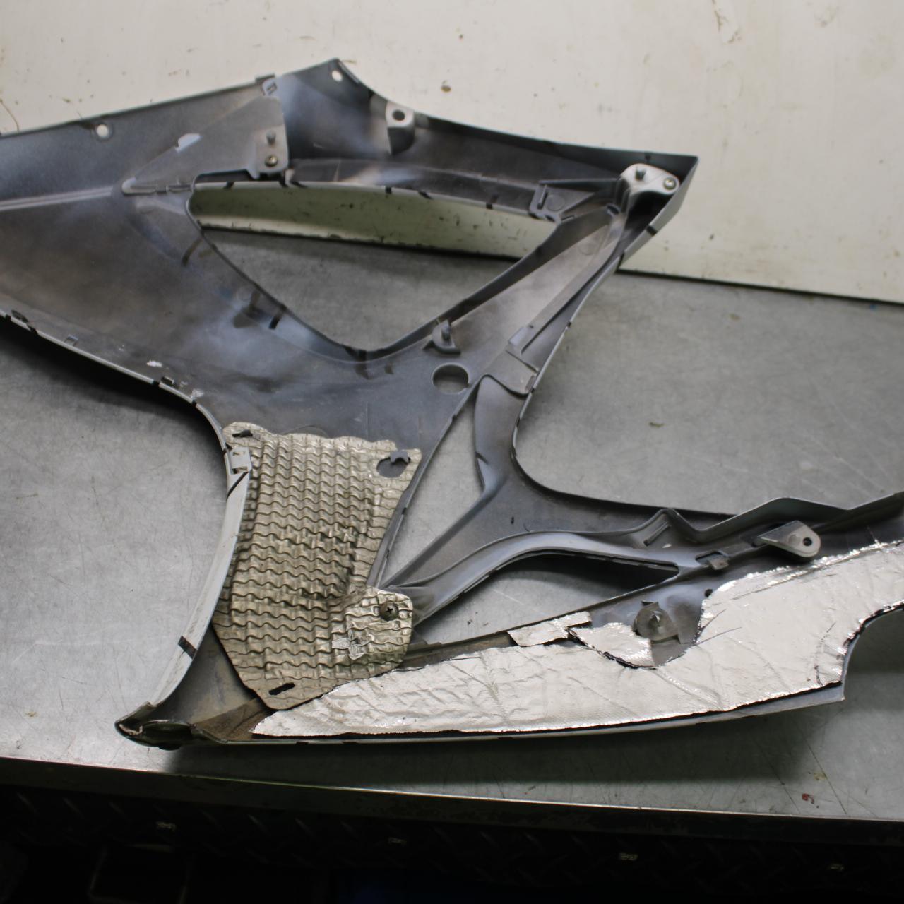 06-07 SUZUKI GSXR750 RIGHT LOWER MID UPPER SIDE FAIRING COWL BB645