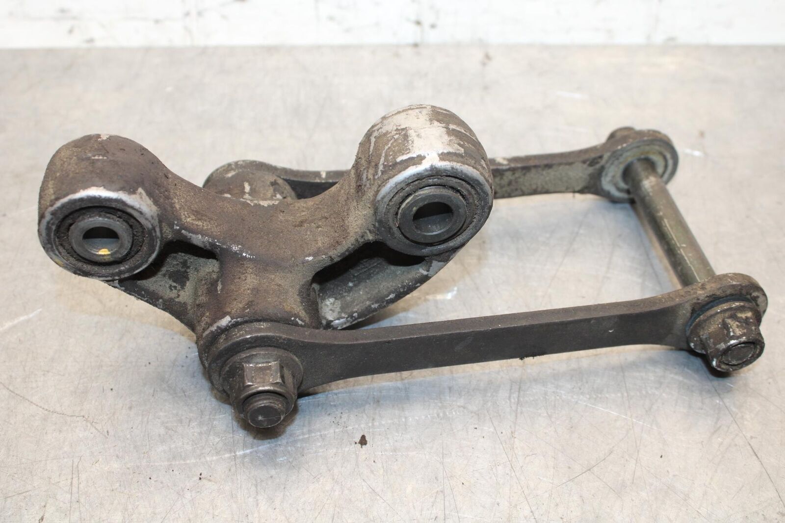 2006 Suzuki SV650S REAR DOGBONE SHOCK LINKAGE LINK BB65