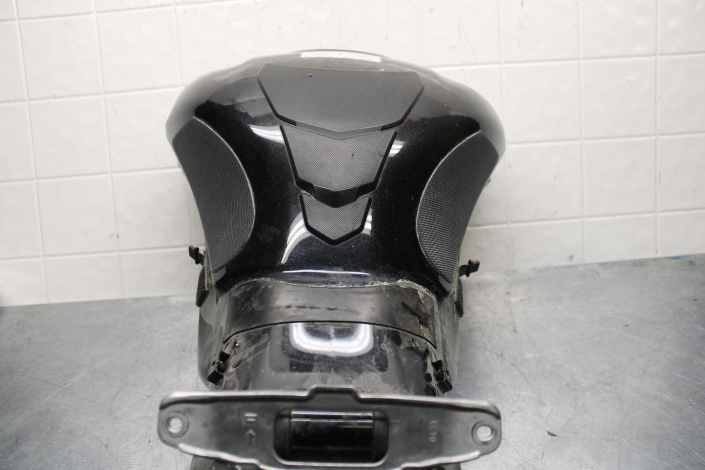 16-20 KAWASAKI ZX10R GAS TANK FUEL CELL PETROL RESERVOIR BB591