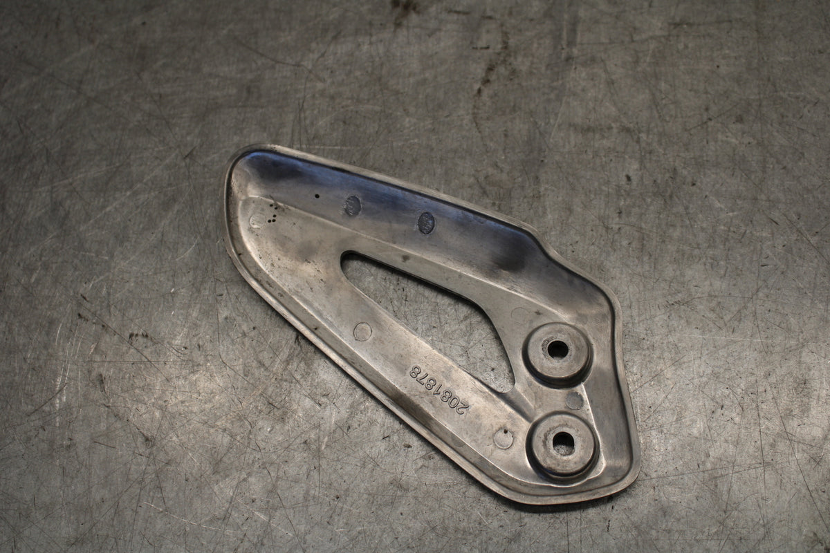 19-21 TRIUMPH SPEED TWIN 1200 LEFT REARSET REAR SET HEEL GUARD COVER  BB653