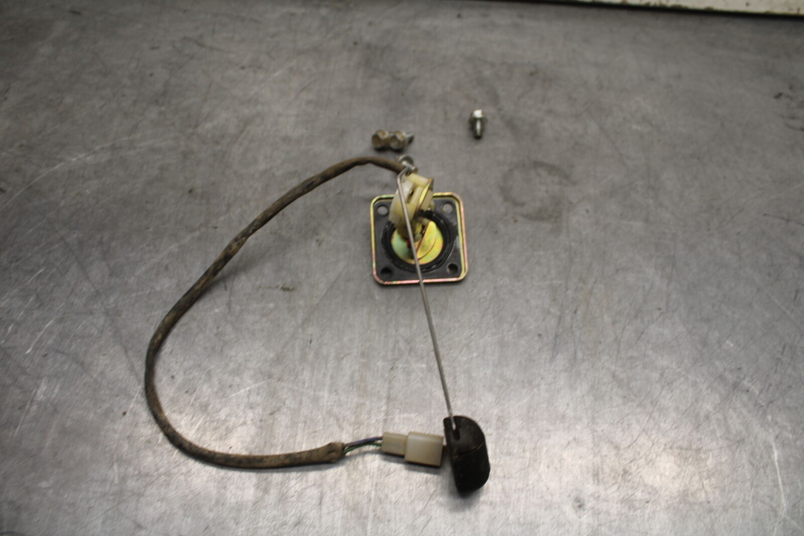 20-24 CF-MOTO CFORCE 600 TOURING FLOAT GAS FUEL PETROL LEVEL SENDING UNIT BB715