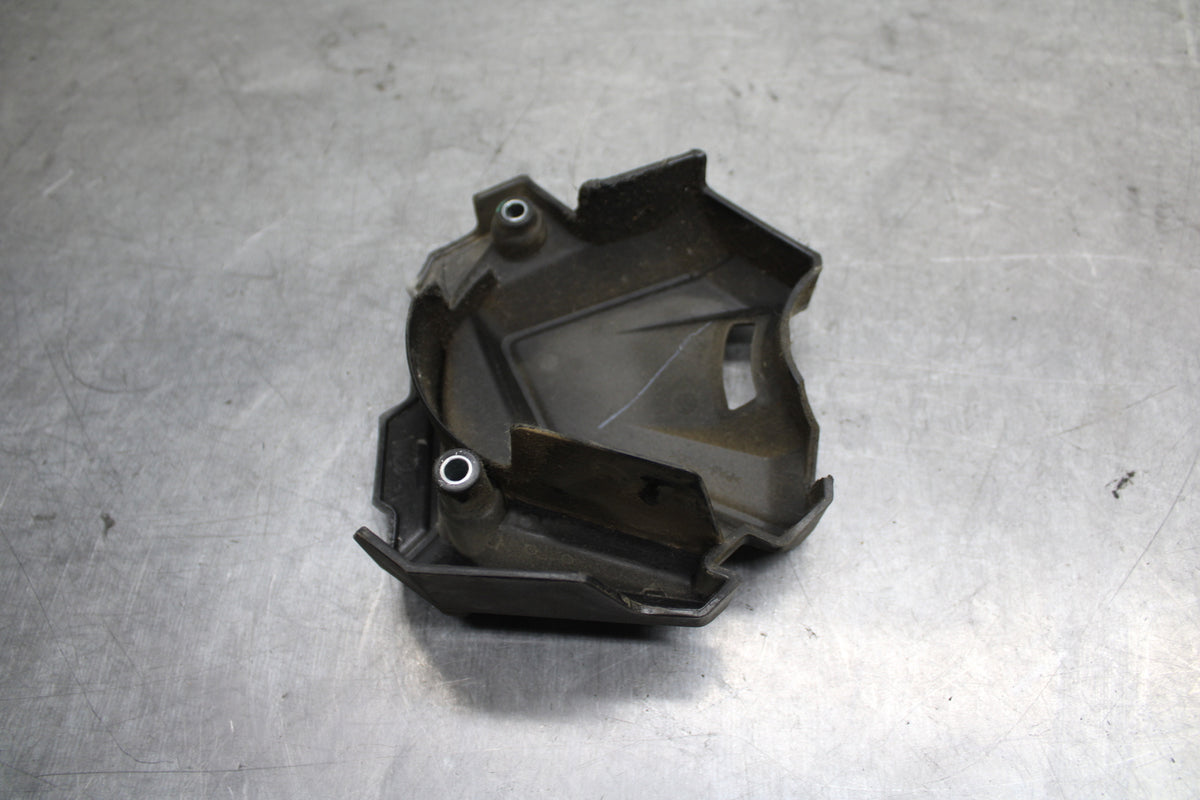 18-24 KAWASAKI NINJA 650 ENGINE SPROCKET COVER BB725