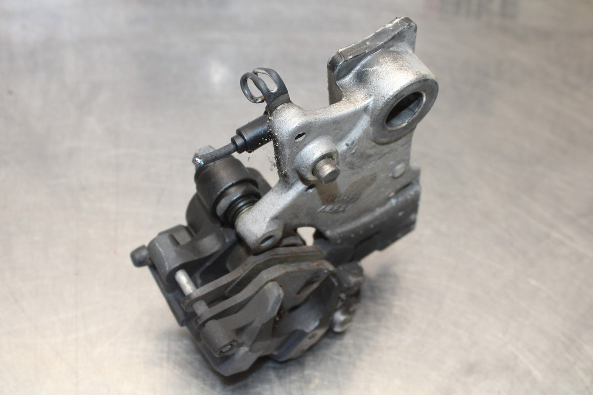 10 SUZUKI SV650 REAR BACK BRAKE CALIPER W MOUNT BRACKET BB181