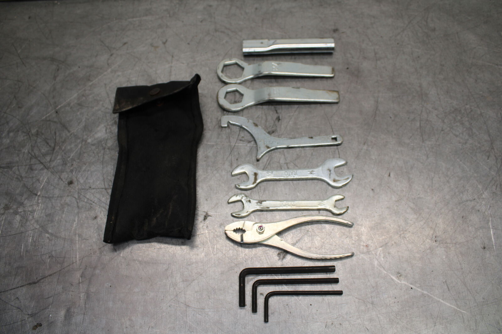 12-17 KAWASAKI ER-6N Z650 STOCK TOOLS OEM TOOL BAG KIT SET BB709