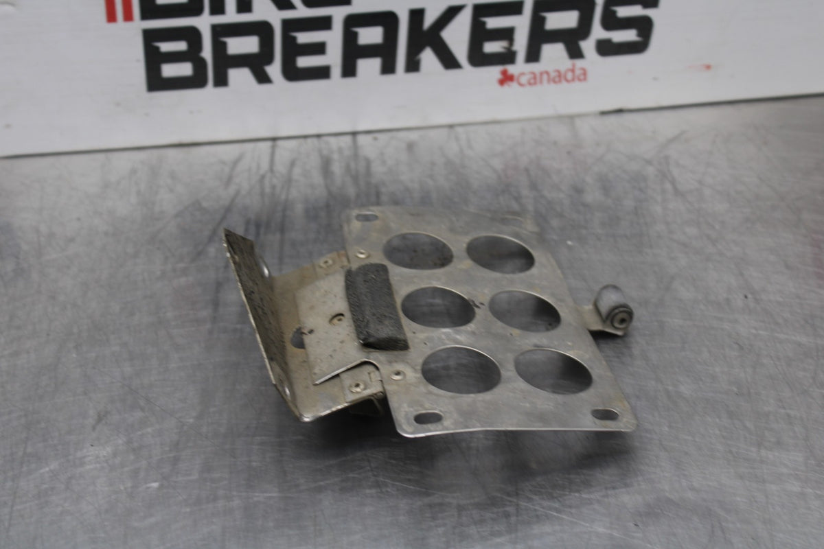 07-08 YAMAHA YZF R1 FENDER ELIMINATOR LICENSE PLATE BRACKET  BB771