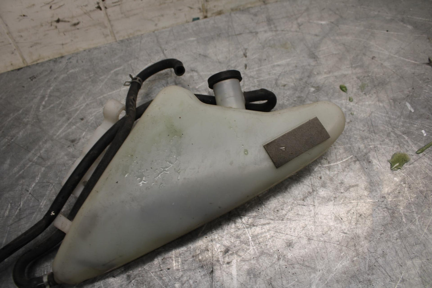 13 SUZUKI GSXR750 COOLANT WATER TANK RESERVOIR BOTTLE BB474