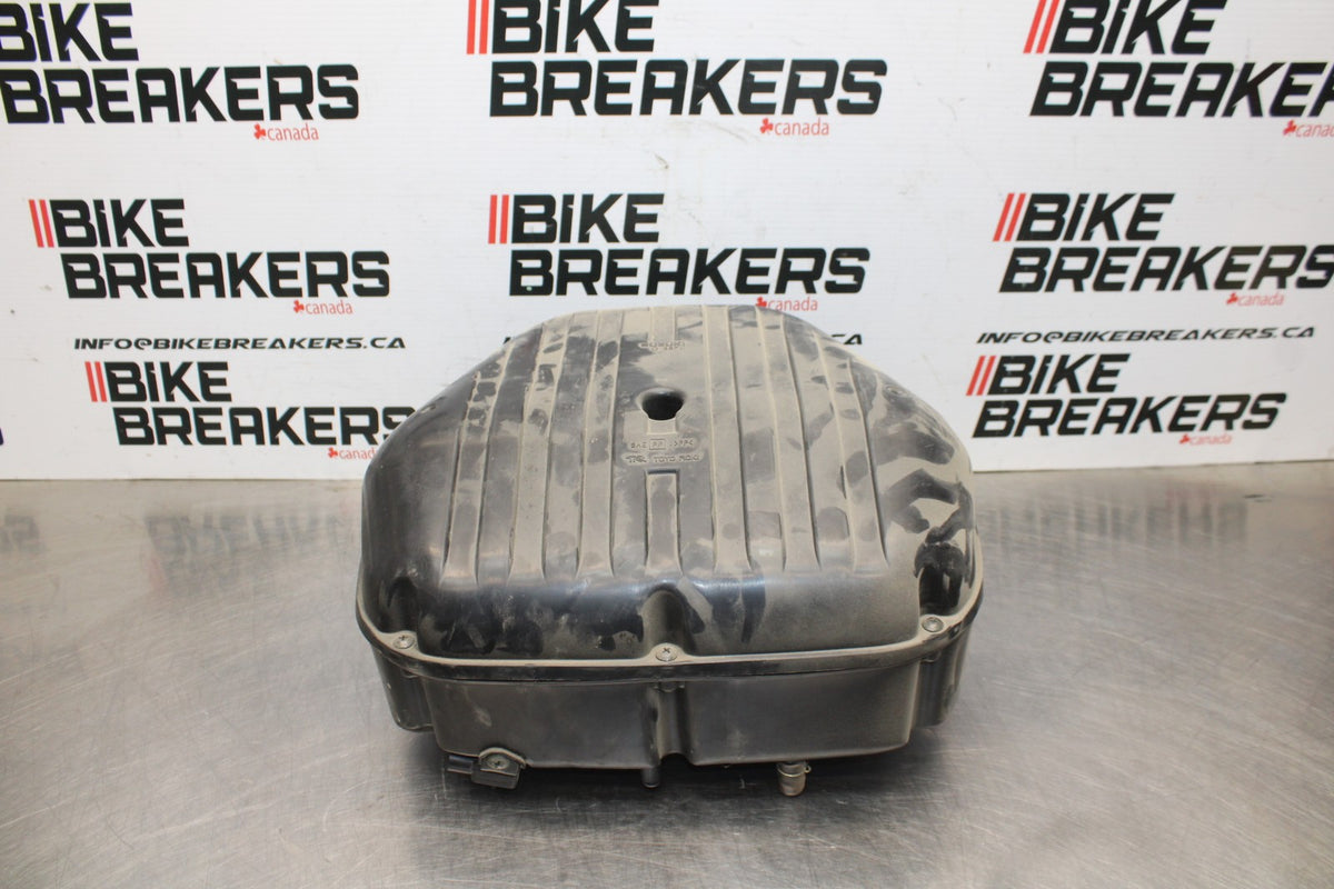 01-03 SUZUKI GSXR600 AIRBOX AIR INTAKE FILTER BOX BB841