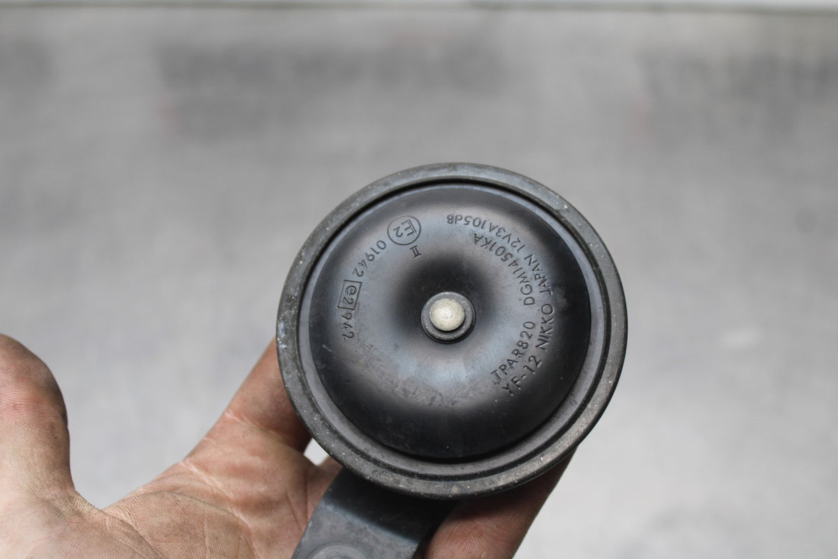 99-09 YAMAHA V STAR 1100 HORN SIGNAL BB853