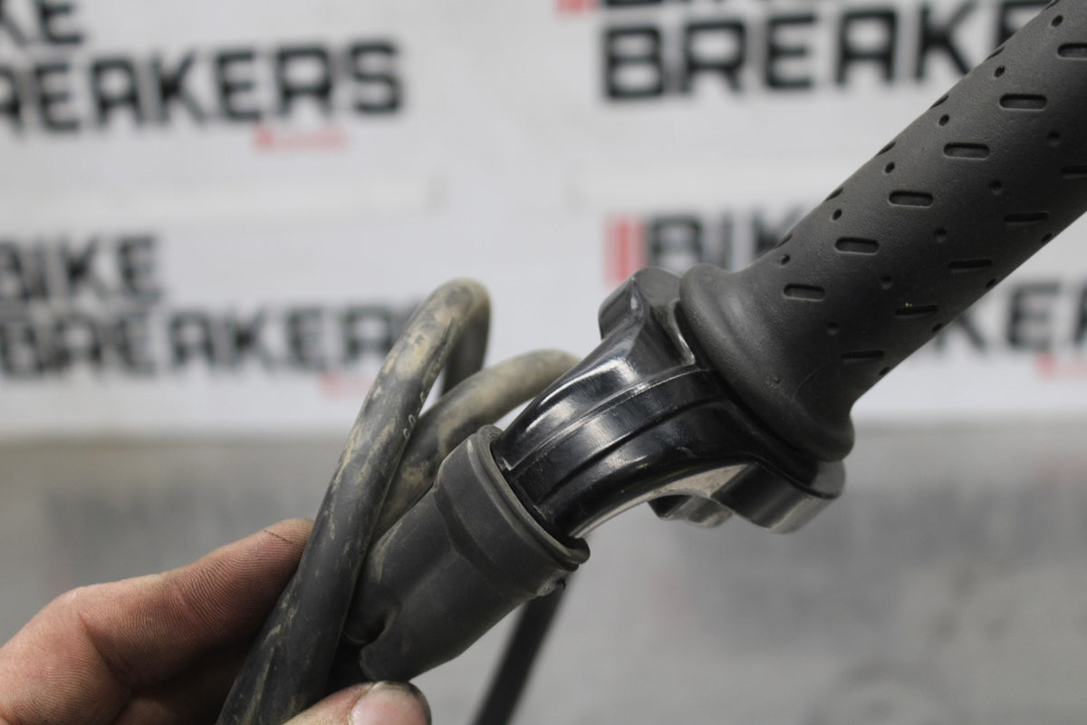05-08 TRIUMPH SPEED TRIPLE 1050 THROTTLE CABLES LINES & HOUSING BB933