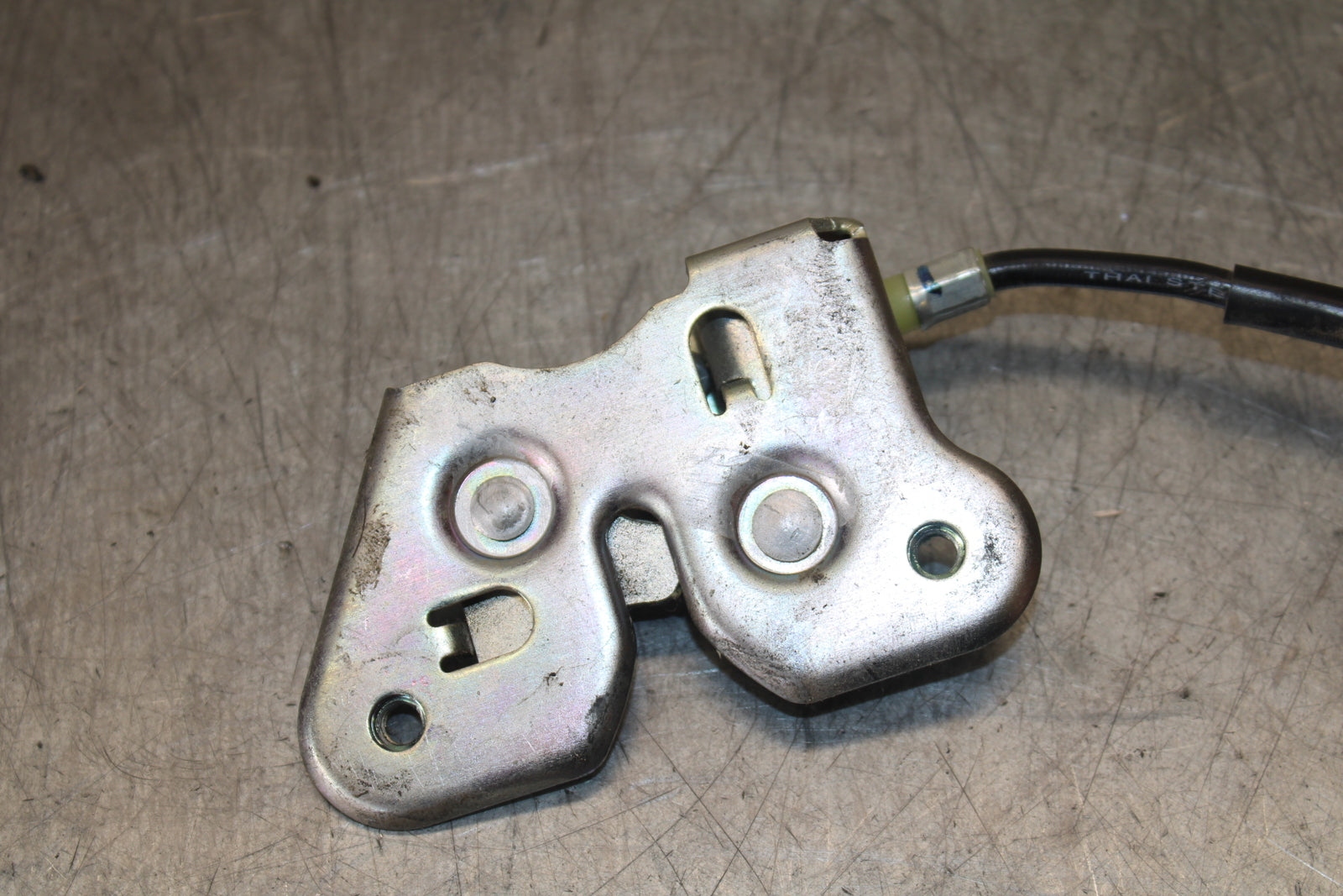 13-15 HONDA CBR500R REAR PASSENGER SEAT LATCH LOCK ASSEMBLY BB704
