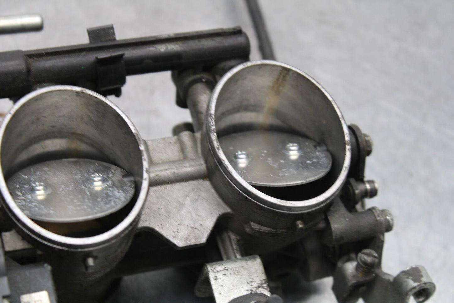 09-12 KAWASAKI NINJA ZX6R MAIN FUEL INJECTORS / THROTTLE BODIES 16163-0128 BB656