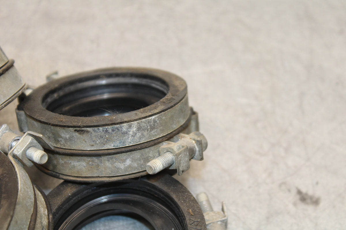 04-06 YAMAHA YZF R1 THROTTLE BODY AIR INTAKE BOOT TUBE SET BB659