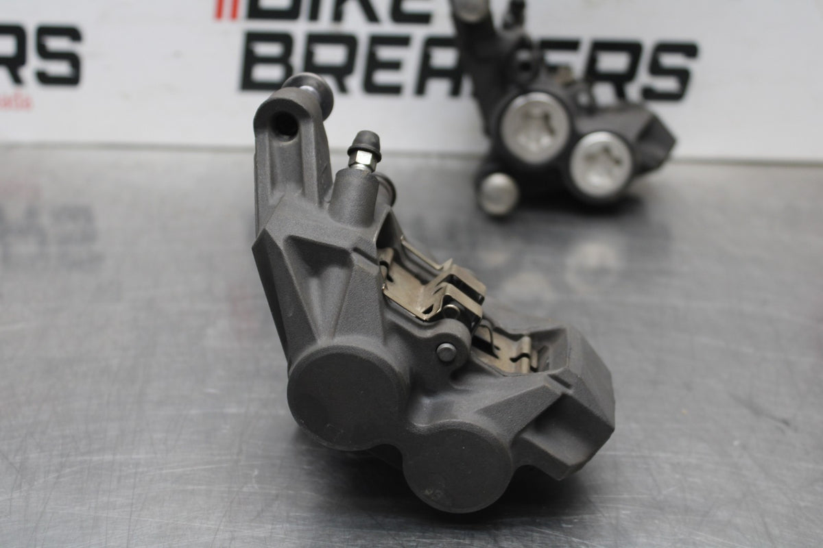 14-17 YAMAHA FZ07 RIGHT LEFT FRONT BRAKE CALIPER SET PAIR CALIPERS BB843
