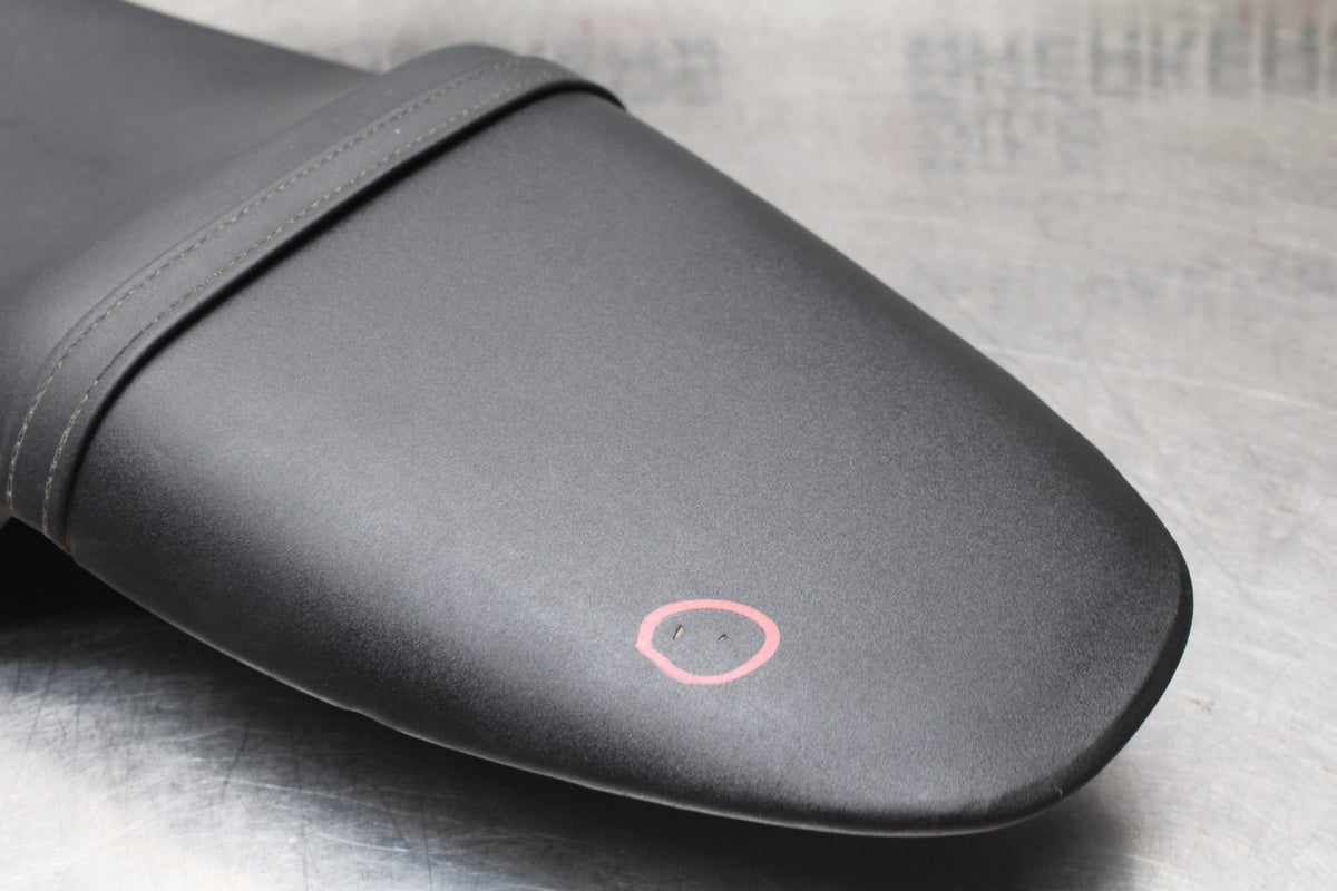 98-05 HONDA SUPER HAWK 1000 VTR1000F FRONT REAR SEAT SADDLE BB821