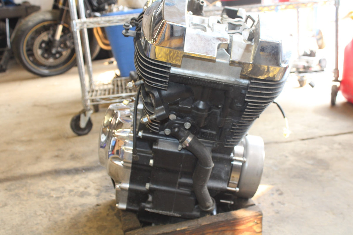 03 HONDA SHADOW SPIRIT 750 VT750DC ENGINE MOTOR BB907