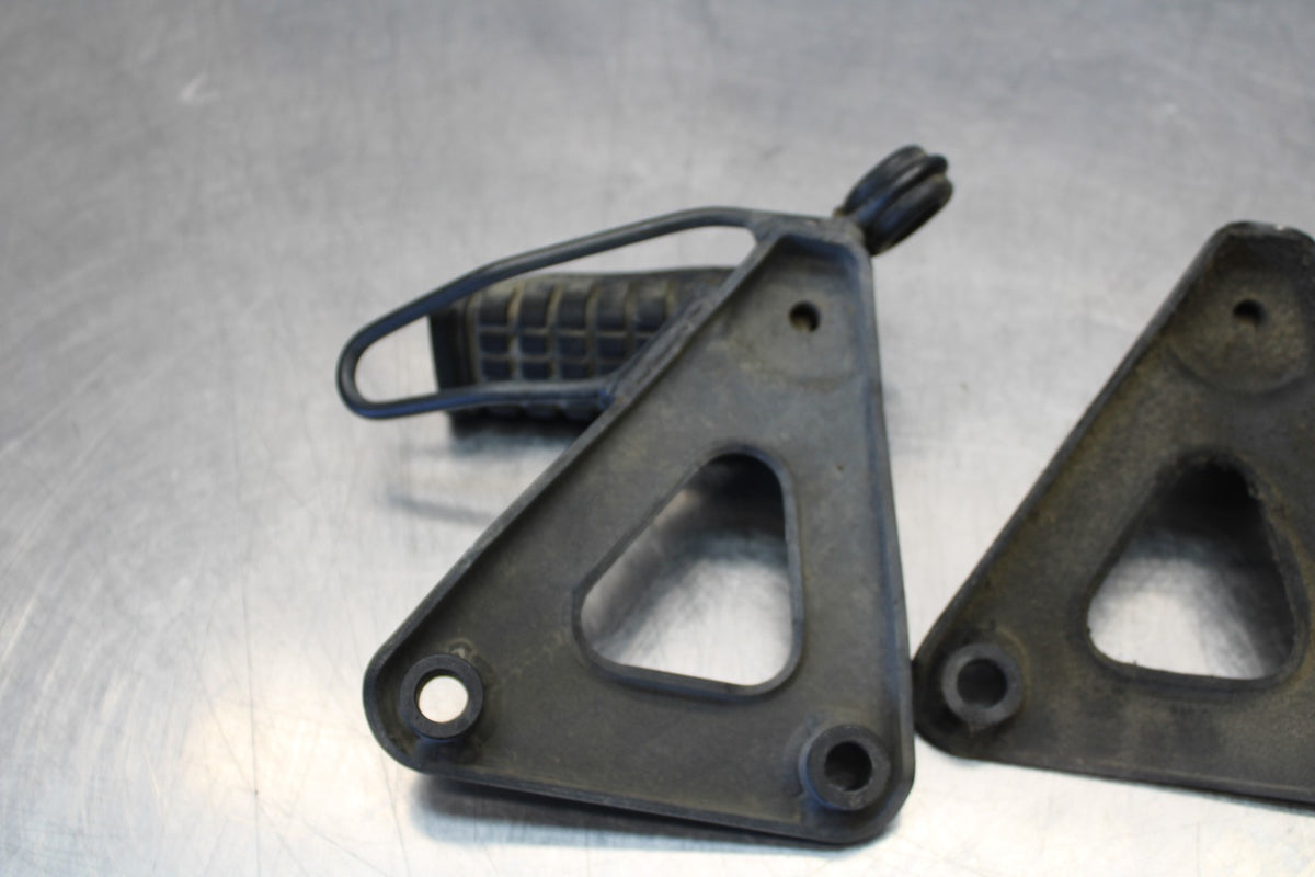 08-18 KAWASAKI KLR650 REAR BACK PASSENGER PEG SET PAIR BB183