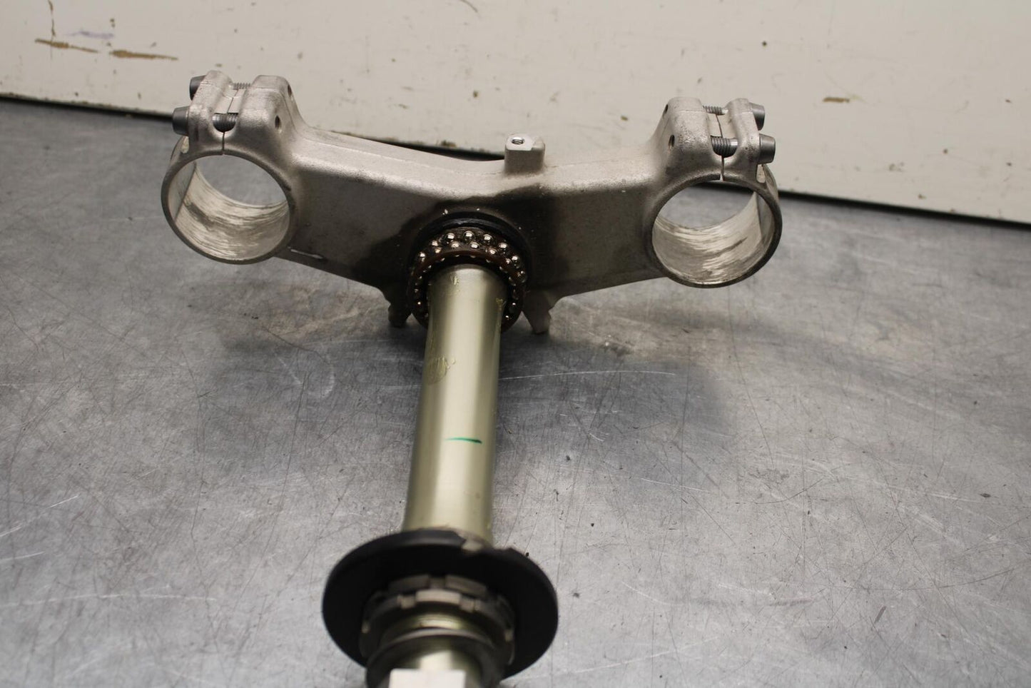 09-12 KAWASAKI NINJA ZX6R ZX600R FRONT FORKS CLAMP LOWER TRIPLE TREE STEM BB617