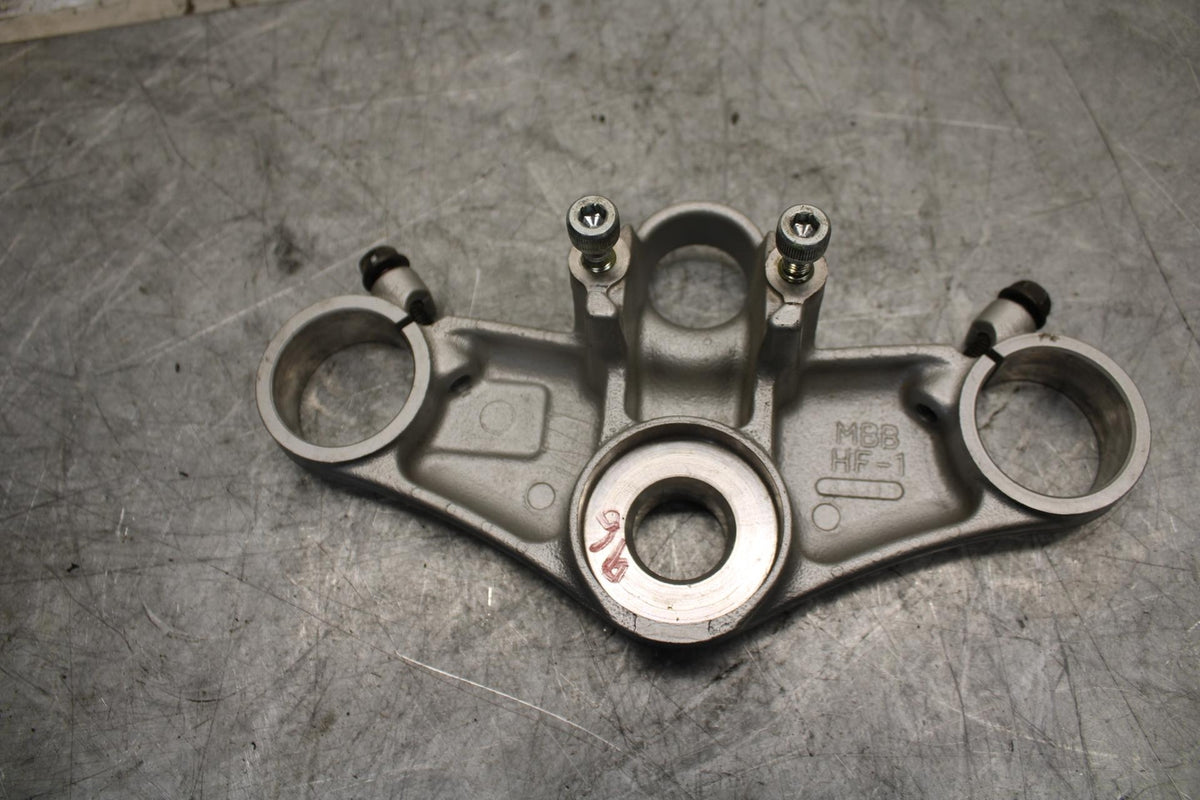 1999 Honda Super Hawk 1000 VTR1000F FORKS UPPER TRIPLE TREE CLAMP BB51