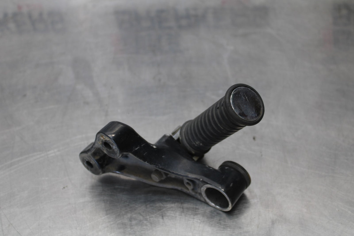 03 KAWASAKI VULCAN 1600 RIGHT REAR PASSENGER FOOT STEP PEG BB865