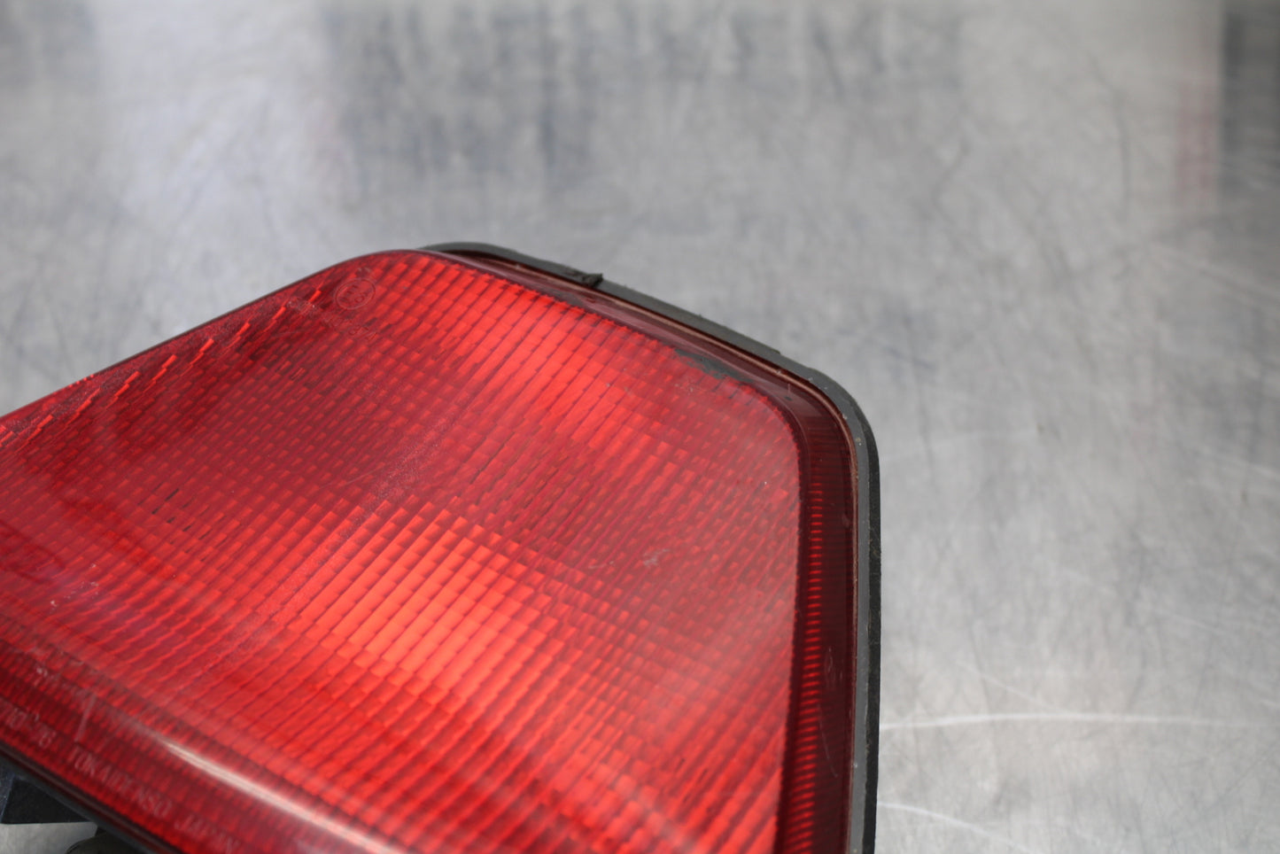 94 SUZUKI KATANA 750 REAR TAIL TAILLIGHT BACK BRAKE LIGHT BB16