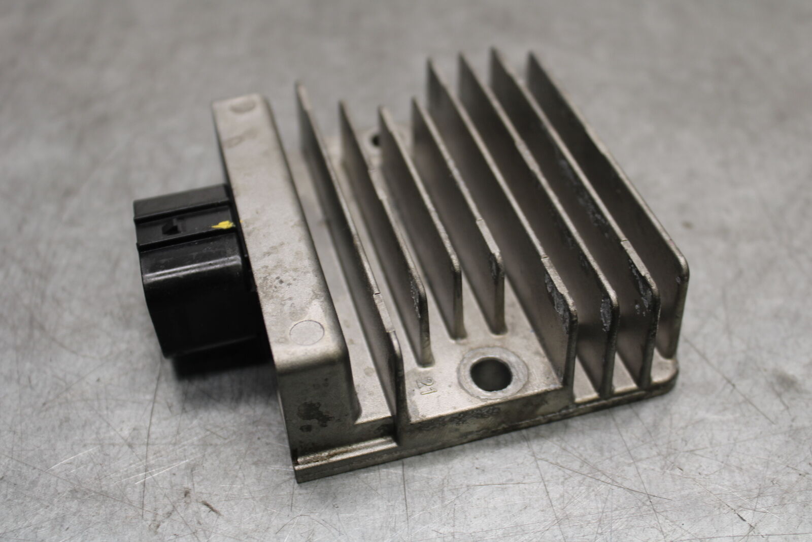 18-23 KAWASAKI NINJA 400 RECTIFIER VOLTAGE REGULATOR BB660