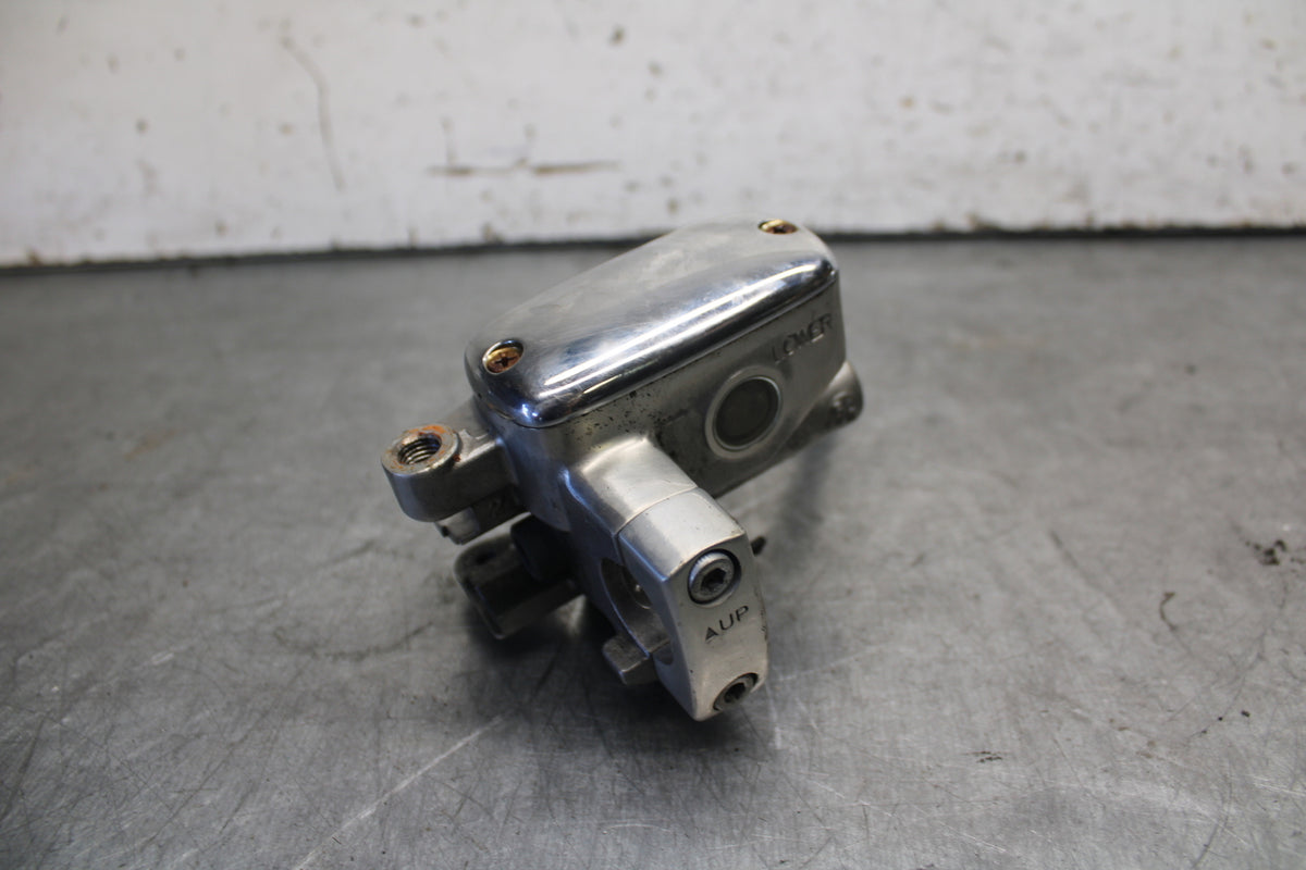 05-06 YAMAHA ROYAL STAR FRONT BRAKE MASTER CYLINDER BB697