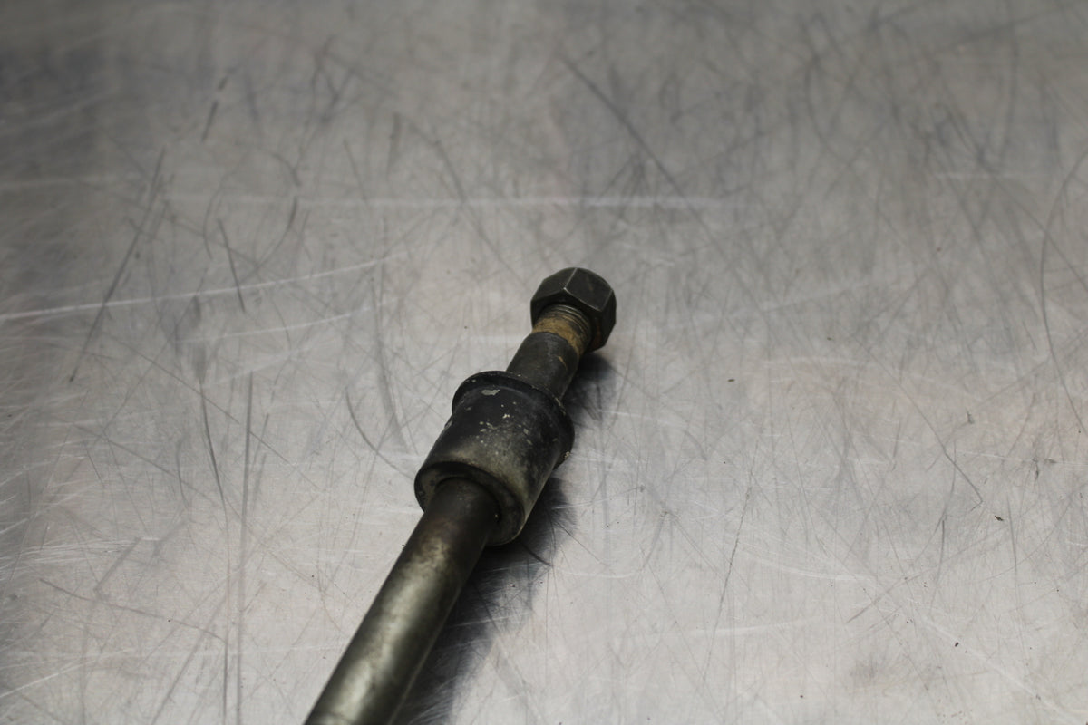 19 YAMAHA TTR230 FRONT WHEEL RIM AXLE PIVOT BOLT BB146