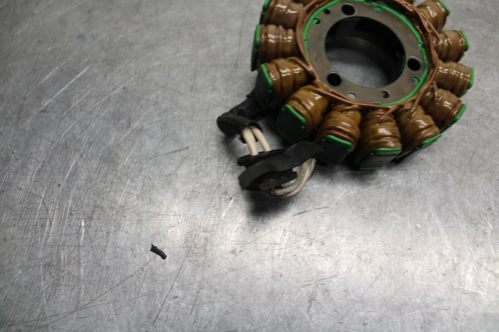 05-06 SUZUKI GSXR1000 STATOR GENERATOR ALTERNATOR MAGNETO 31401-41G00 BB677