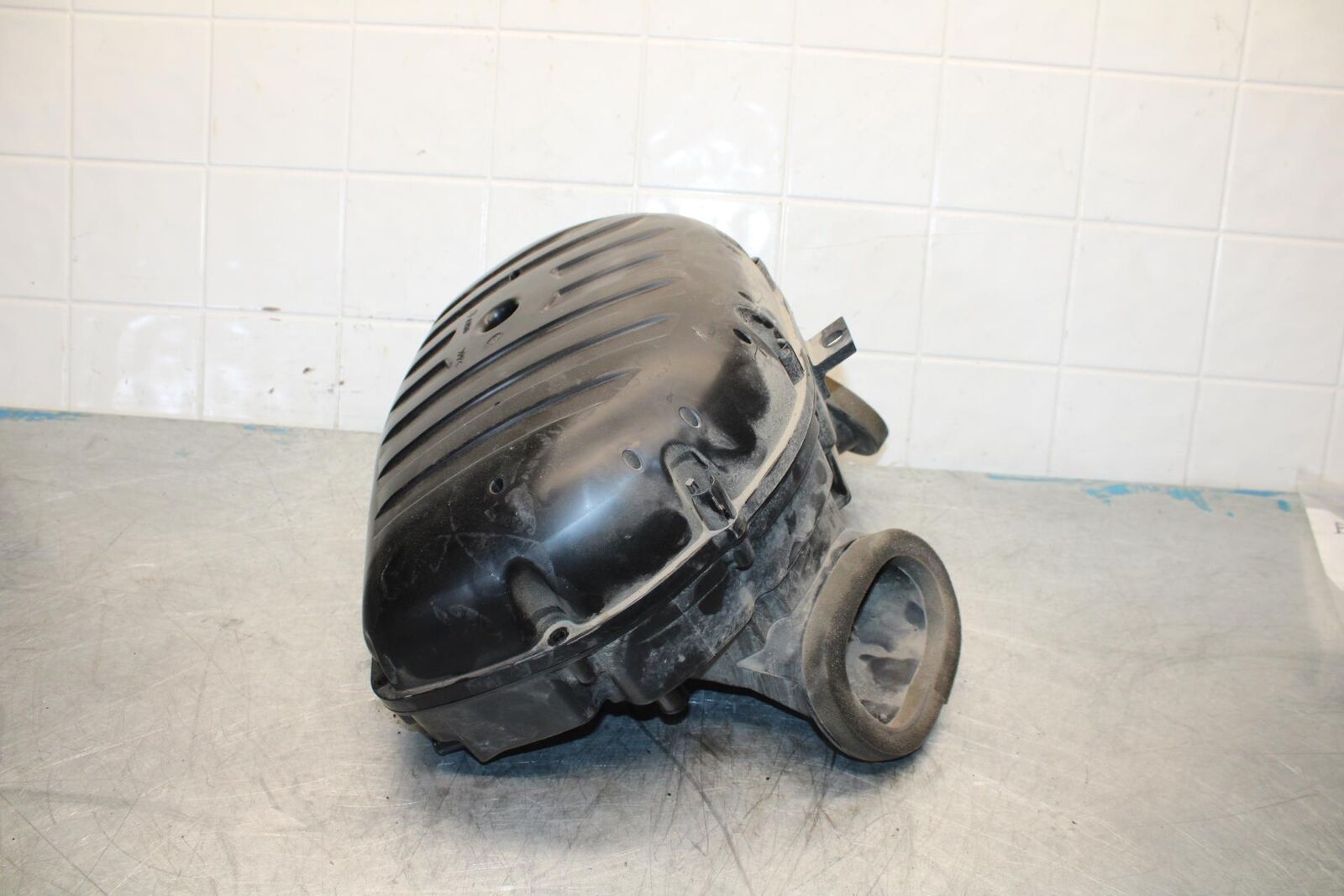 09-16 SUZUKI GSXR1000 AIRBOX AIR INTAKE FILTER BOX BB439 