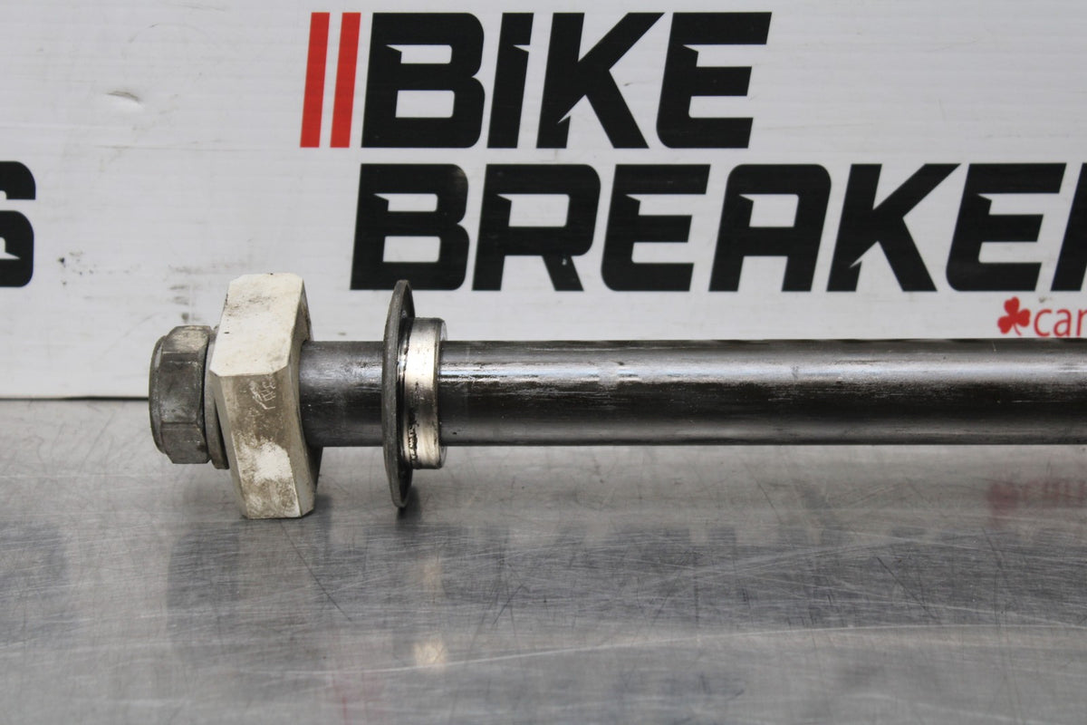 05 YAMAHA YZF R6 REAR AXLE BACK WHEEL RIM PIVOT BOLT AXEL BB858