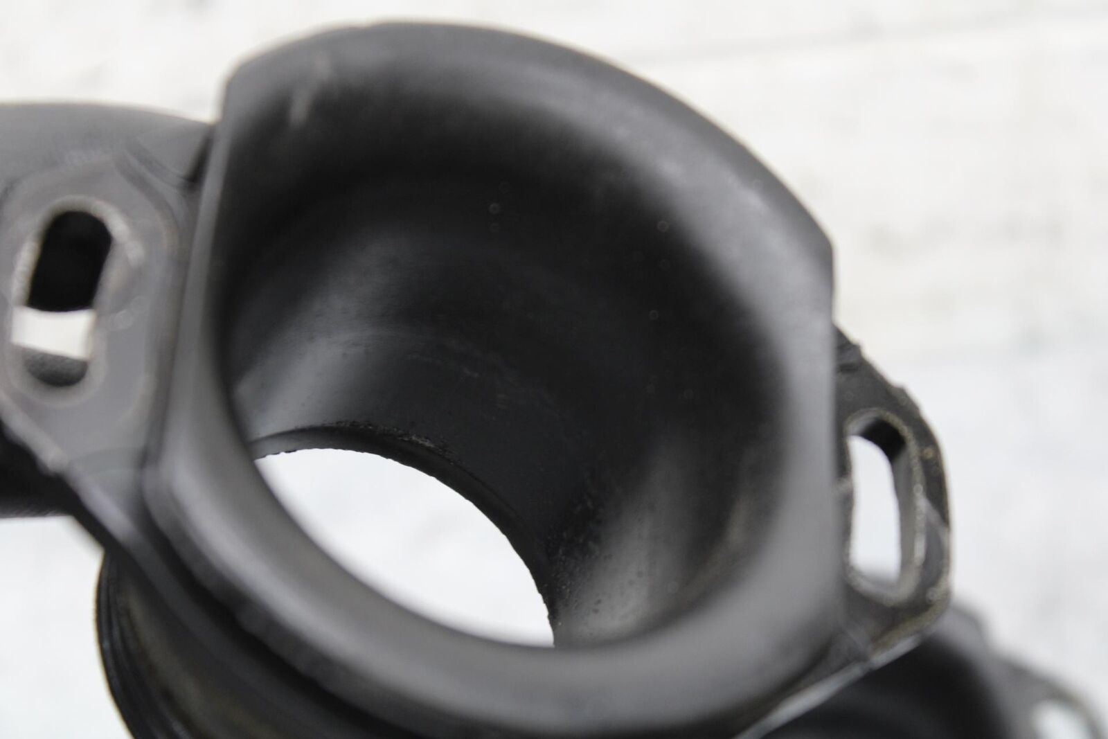 2000 Kawasaki Ninja ZX12R ZX1200A AIRBOX INTAKE VELOCITY STACKS BB565