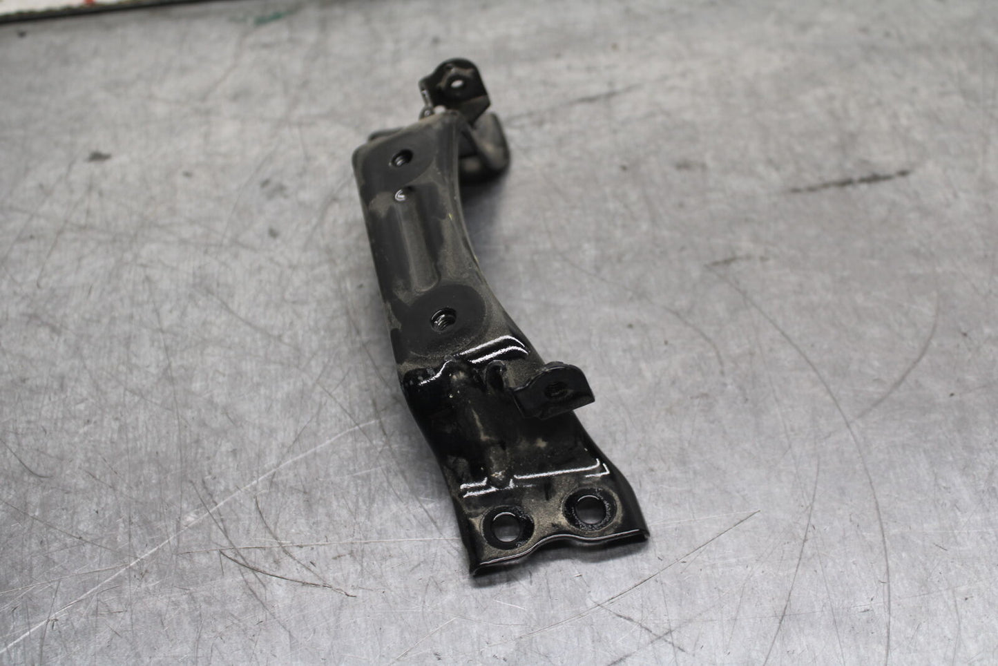 18-23 KAWASAKI NINJA 400 EX400 ABS GAS TANK FUEL CELL RESERVOIR BRACKET  BB747