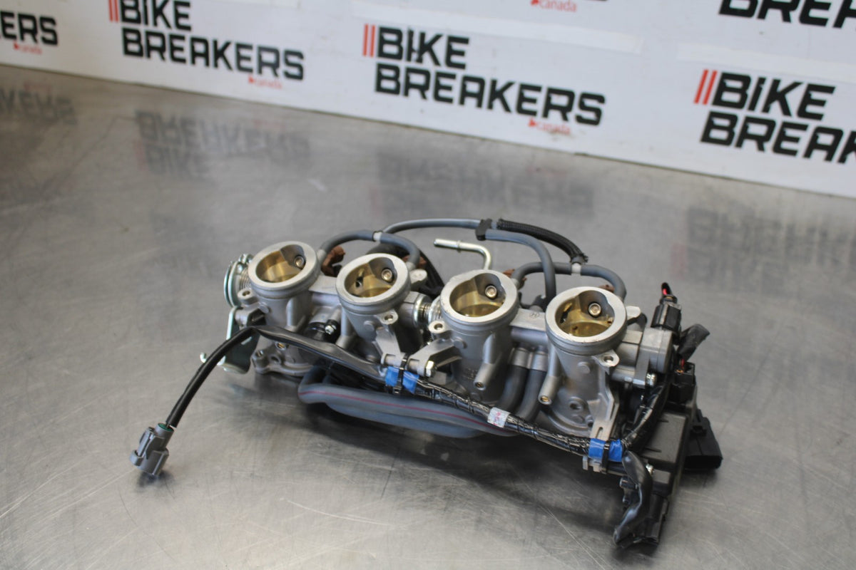 15-26 SUZUKI GSXR600 MAIN FUEL INJECTORS / THROTTLE BODIES BB888