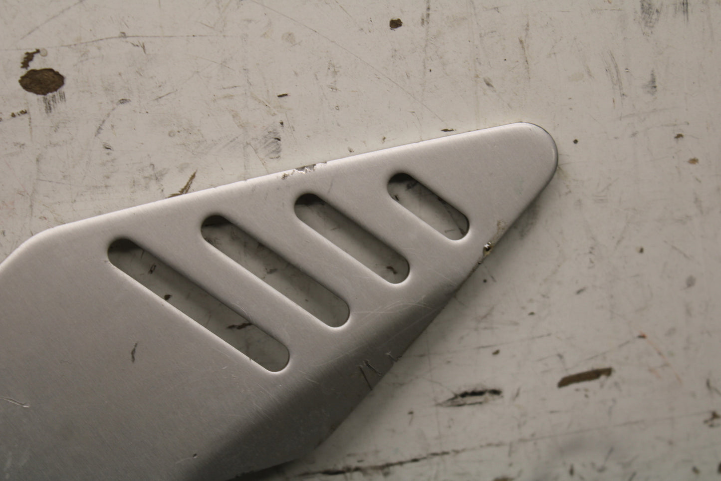 13-17 KAWASAKI NINJA ZX6R ZX636E LEFT REARSET REAR SET DRIVER FOOT PEG BB735