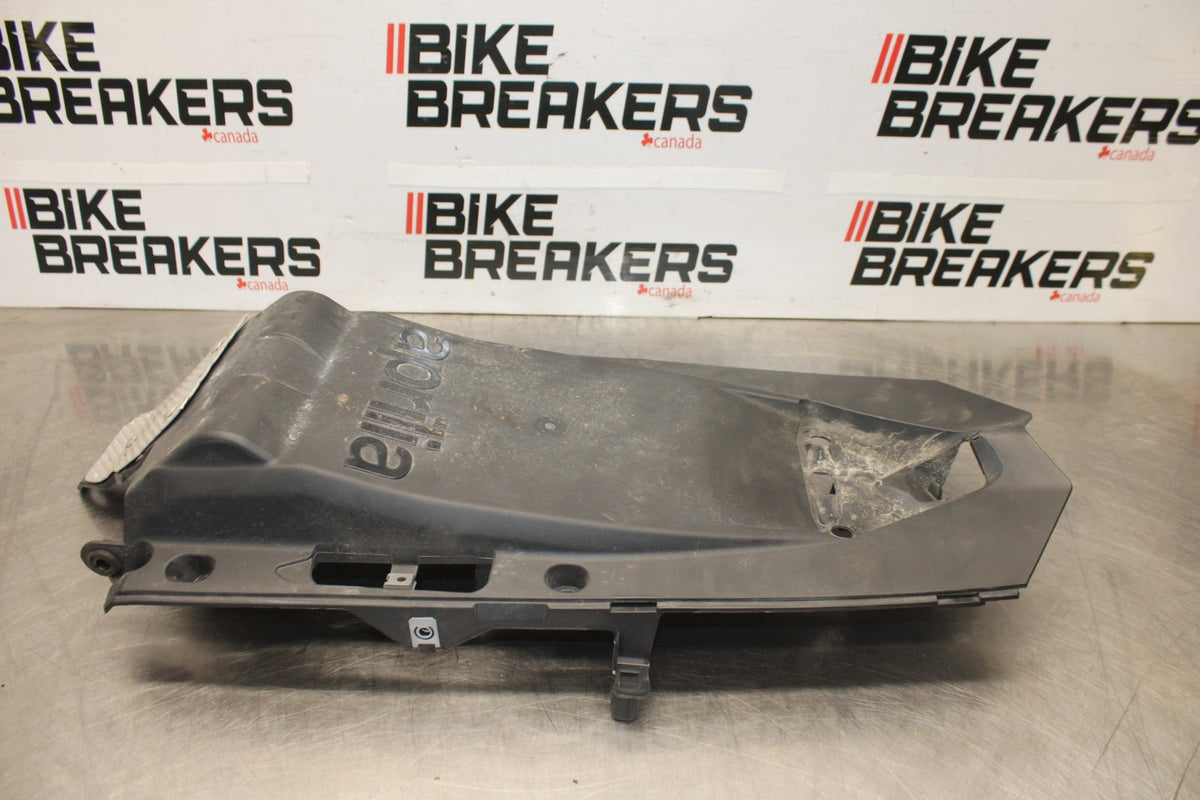 24 APRILIA TUONO V4 1100 FACTORY ABS REAR BACK TAIL UNDERTAIL FAIRING COWL BB887