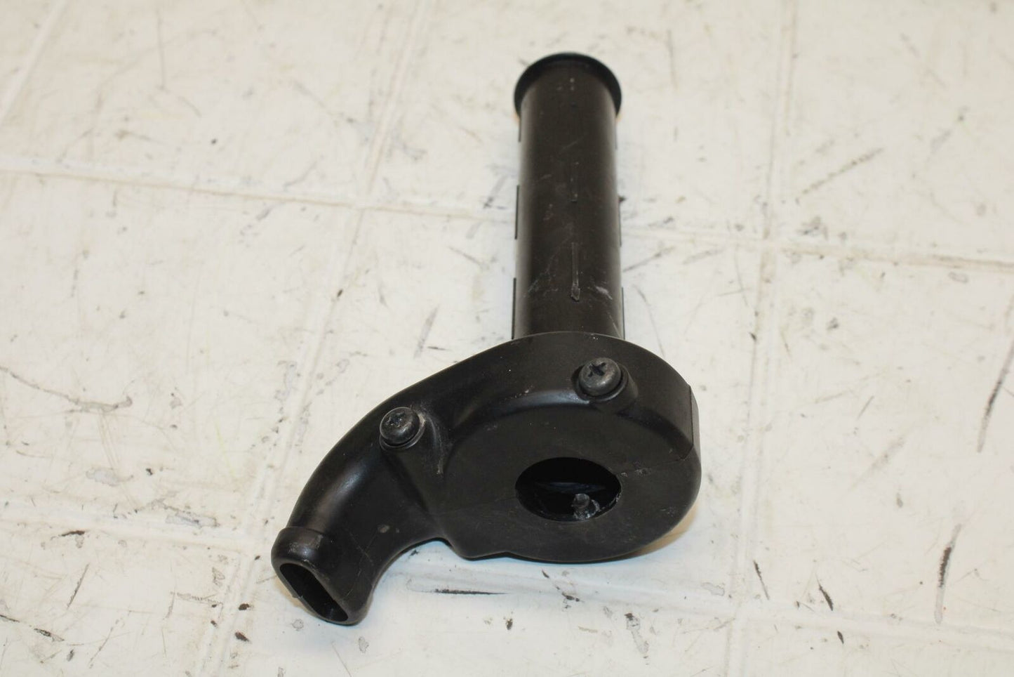 13-17 KAWASAKI NINJA ZX6R ZX636E THROTTLE CABLE LINE HOUSING GUIDE BB409